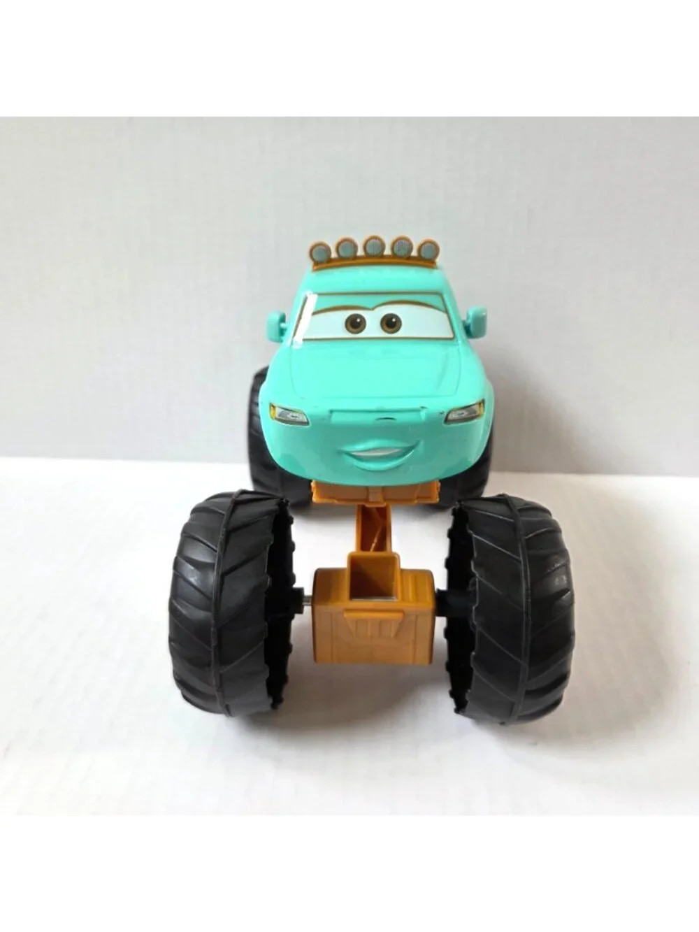 Disney Pixar Cars On The Road Circus Stunt Ivy Jumping Monster Truck